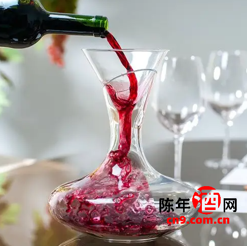 为什么葡萄酒要醒酒？葡萄酒醒酒的最佳方法